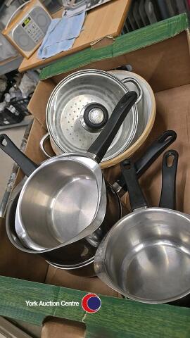 2 x boxes of assorted kitchen items including pans and trays