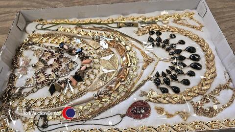 Tray of fashion jewellery
