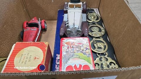 7 x assorted vintage items