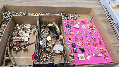 Tray of ladies hair adornments and other jewellery and watches and badges