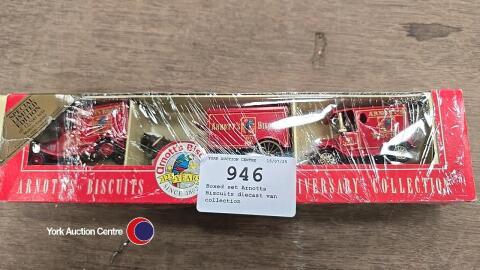 Boxed set Arnotts Biscuits diecast van collection