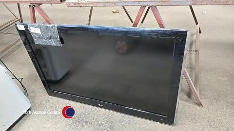 LG 47in TV, LG47lh5000