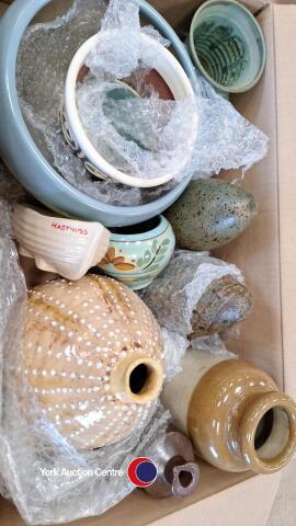 Box of mainly vintage studio pottery