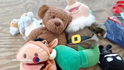 Quantity of soft toys