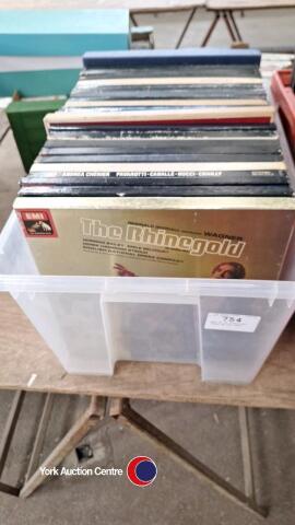 Box of 25 classical vinyl LP box sets