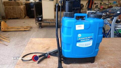 Backpack sprayer