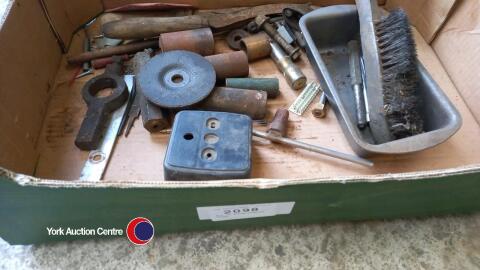 Box of miscellaneous items