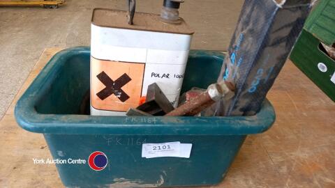 Box of miscellaneous items