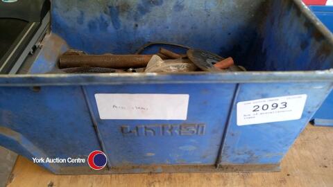 Box of miscellaneous items