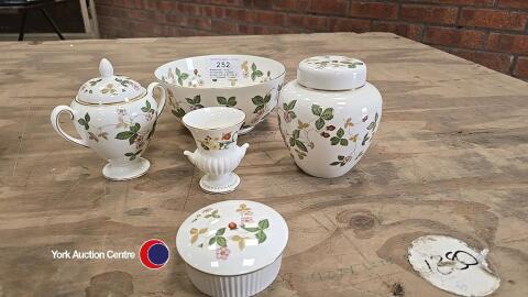 Wedgewood, Wild Strawberry, lidded ginger jar H 14.5cm W 11, stemmed, lidded, sugar bowl, H 14cm W 10, lidded sugar bowl, H 5cm W 10, salad bowl, H 9.5cm W 20 and Mirabelle, urn H 9.5cm W 6.5