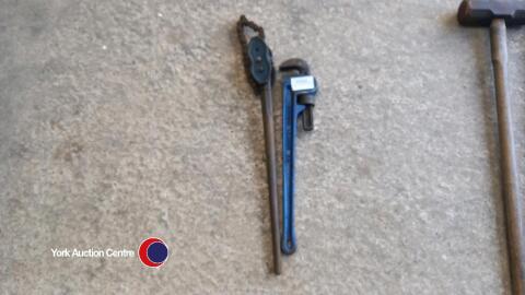 Record 24 stilson and chain wrench