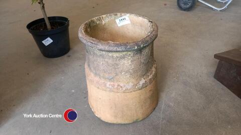 Garden feature chimney pot