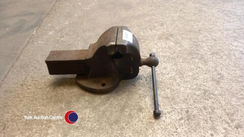 Metal vice