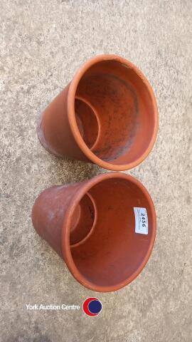 Pair of large terracotta plant pots