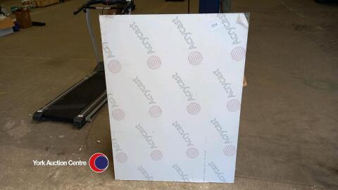 Cast acrylic sheet 10mm (900 x1200)