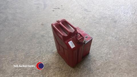 Jerry can and fuel can