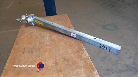 Extendable draw bar