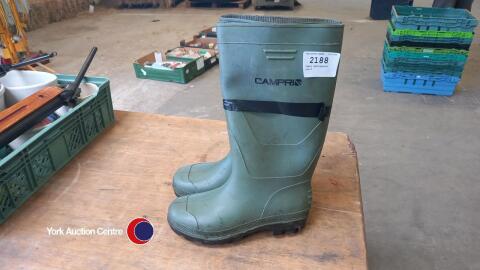Campri wellingtons, size 6