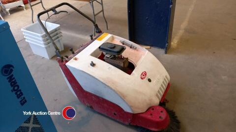 Brava industrial floor sweeper, just had new belts fitted, gwo