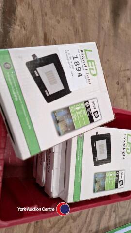 5 x 30 w LED floodlights, new