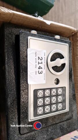 Safe with key, new