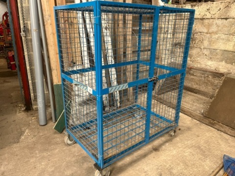 Wheeled mesh crash
