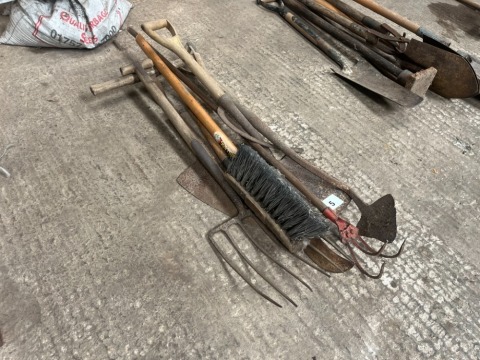 Various vintage hand tools