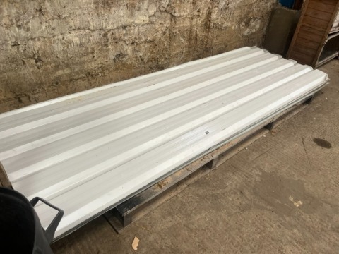 Quantity of roof sheets