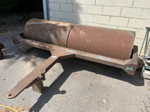 Flat roller
