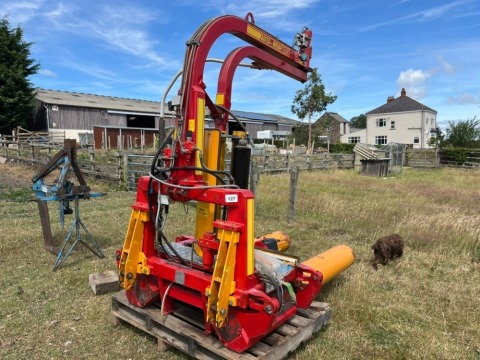 Tellefsdal mounted bale wrapper