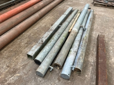 6 x galvanised fence posts